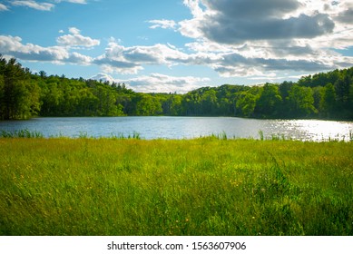 toma de paisaje de un hermoso lago