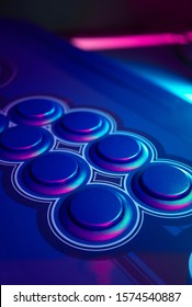 ปุ่ม Arcade Stick ควบคุมเกมด้วยไฟ RGB สีสันสดใส