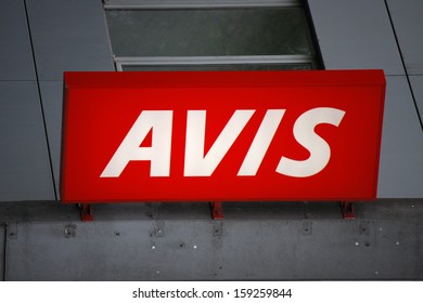 Avis Logo Vector (.eps) Free Download