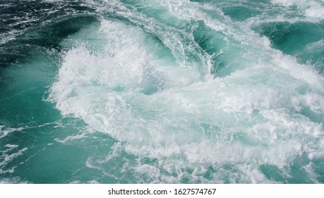 Die Landschaft von Whirlpool in Naruto
