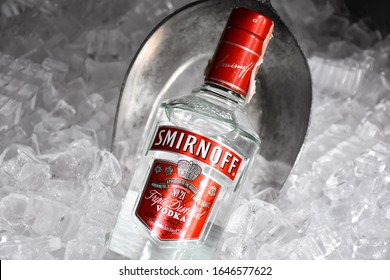 vector de logotipo de vodka smirnoff