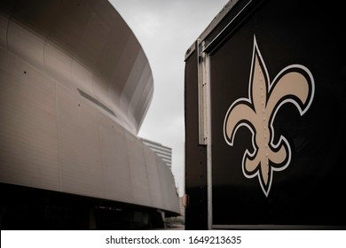 New Orleans Saints Nfl Football Helmet American Football - Orleans Saints  Vector Logo, HD Png Download - vhv