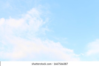 Awan putih siang hari langit cerah