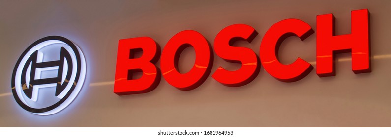 Bosch Car Service Sign Against Blue Sky. Bosch Car Service Is An  International Workshop Concept For The Maintenance And Repair Of Motor  Vehicles. Stock Photo, Picture and Royalty Free Image. Image 146247062.