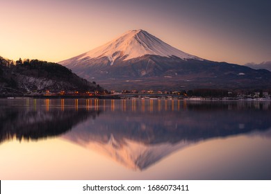 河口湖ビューポイントの富士山