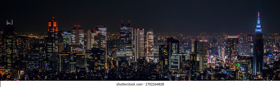 Nočni pogled na Šindžuku, Tokio, Japonska