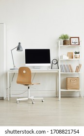 Simple work space 2K wallpaper download