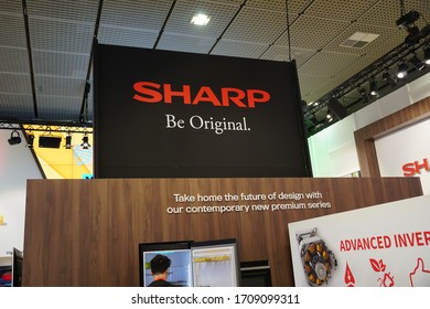 sharp aquos logo