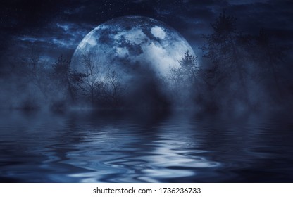 Reflejo de la luna llena en el agua. Fondo dramático oscuro. Luz de luna, humo y niebla