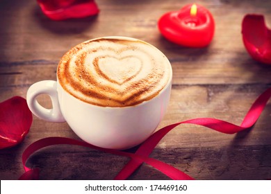 バレンタインの日 心クレマコーヒーカップ Hd壁紙のダウンロード