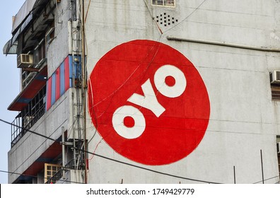 Oyo Logo - LogoDix
