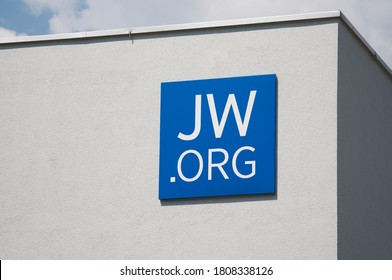 Jw logo deals