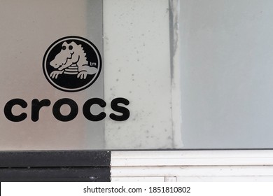 Crocs Logo PNG Vector (AI) Free Download
