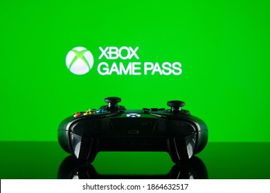File:Xbox Game Pass 2020 logo - colored version.svg - Wikimedia Commons