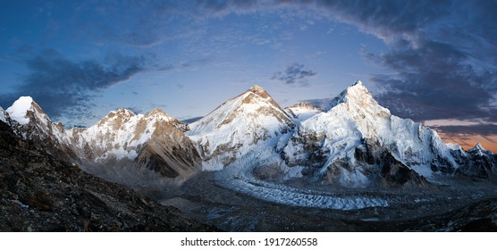 núi Everest 4K tải xuống hình nền