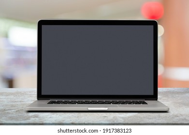 Laptopcomputer met een leeg scherm