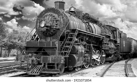 Bức ảnh đen trắng về một đoàn tàu động cơ hơi nước cũ