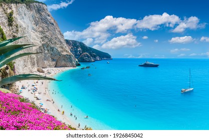 Paisaje con la playa de Porto Katsiki en el mar Jónico, isla de Lefkada, Grecia