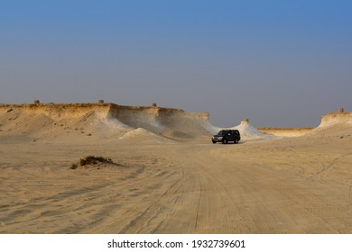 ドーハから約 30 マイルの美しい砂漠、ゼクリート村、ドーハ、カタール