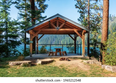 A gable roof gazebo with a stunning view of Suttle Lake