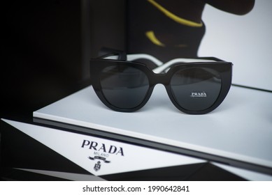 Search: prada eyewear Logo PNG Vectors Free Download