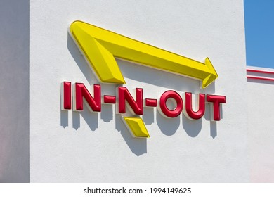 in n out burger logo