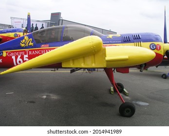 yakovlev yak 54 airplane clipart
