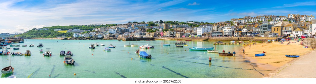 Pelabuhan St Ives. Kota tepi laut dan pelabuhan yang populer di Cornwall, Inggris