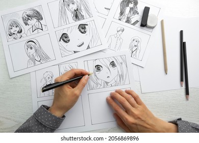 Un artista dibuja un guión gráfico de un libro de historietas de anime. Estilo manga.