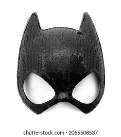 Máscara de Batgirl de lentejuelas aislado contra el fondo blanco.