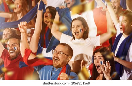 Schreeuwen. Frans emotioneel voetbal, voetbalfans juichen hun team toe met blauwe sjaals in het stadion. Opgewonden fans verheugen zich over het doel en ondersteunen favoriete spelers. Concept van sport, emoties, teamevenement