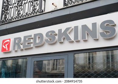 133 Redskins Logo Images, Stock Photos & Vectors