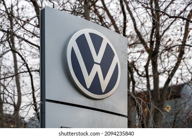 Volkswagen New 2019 Logo PNG Vector (AI, EPS, SVG) Free Download