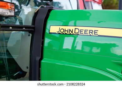 John Deere 1968 Logo PNG Vector (EPS) Free Download