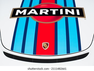 Search: martini porsche Logo PNG Vectors Free Download