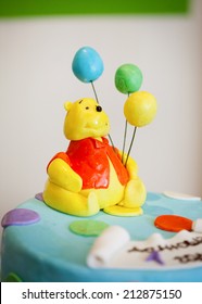 pastel de cumpleaños con Winnie the Pooh