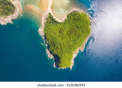Otok u obliku srca, pogled odozgo na Koh Maa iz Mae Haada na Koh Phanganu, Tajland