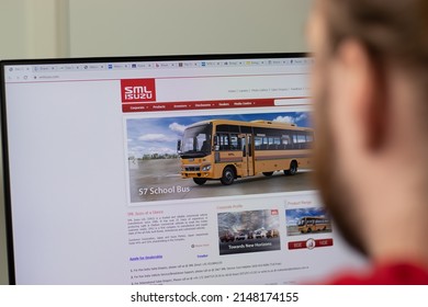 SML Isuzu S7 School 4240: 30 / 42 / 47 Seater BS6 Bus Price, Specs, Mileage  & Images | TrucksBuses.com
