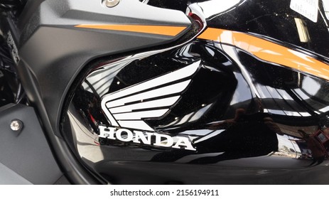 Honda CBR Logo Vinyl Decal Car Window Bumper Sticker Race Bike - Etsy