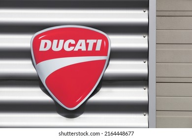 ducati logo wallpapers hd