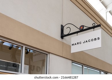 Marc Jacobs Logo PNG vector in SVG, PDF, AI, CDR format