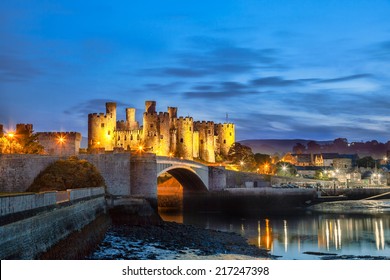 Lâu đài Conwy nổi tiếng ở Wales, Vương quốc Anh, loạt lâu đài Walesh