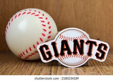 800 Sf Giants Images, Stock Photos & Vectors