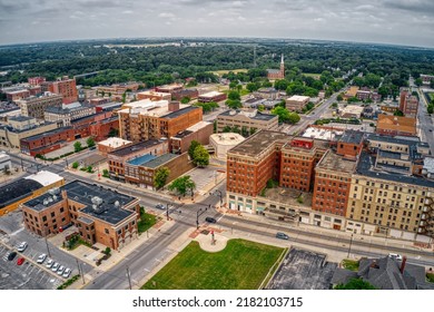 Letecký pohled na Fort Dodge, Iowa v létě