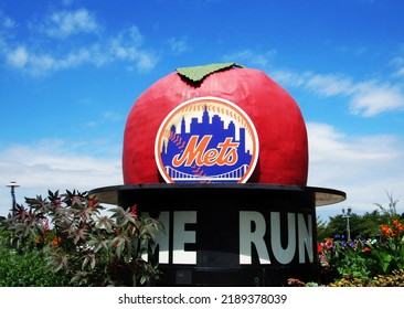 New York Mets Insignia Logo PNG Vector (EPS) Free Download