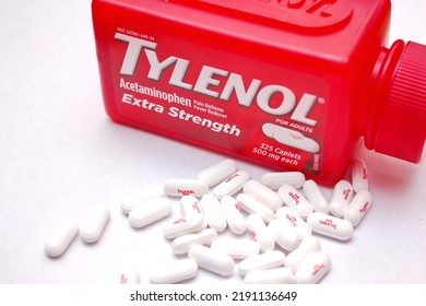 tylenol logo