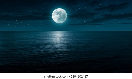 Nền phong cảnh đêm đại dương. Trăng tròn trên đại dương