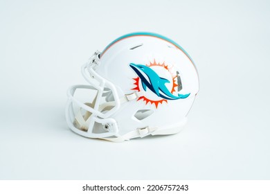 Free Logo of Miami Dolphins, american football team in the AFC East  Division, Miami, Florida coloring an…