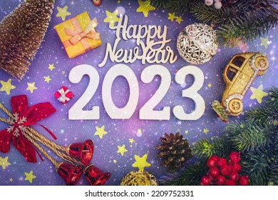 Selamat Natal dan konsep tahun baru yang bahagia, Banner.Selamat Tahun Baru 2023. Sebuah simbol dari angka 2023