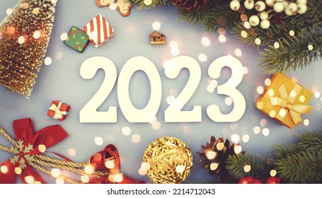 Giáng sinh vui vẻ và khái niệm năm mới hạnh phúc, Banner.Chúc mừng năm mới 2023. Một biểu tượng từ số 2023
